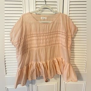 Velvet by Graham & Spencer flowy top with details Size S